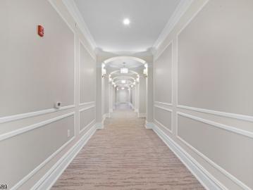 80 Claremont Rdunit206 # 206