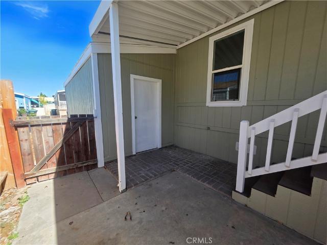 80 E Dawes Street 164