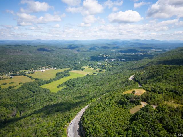80 Hang Glider Road