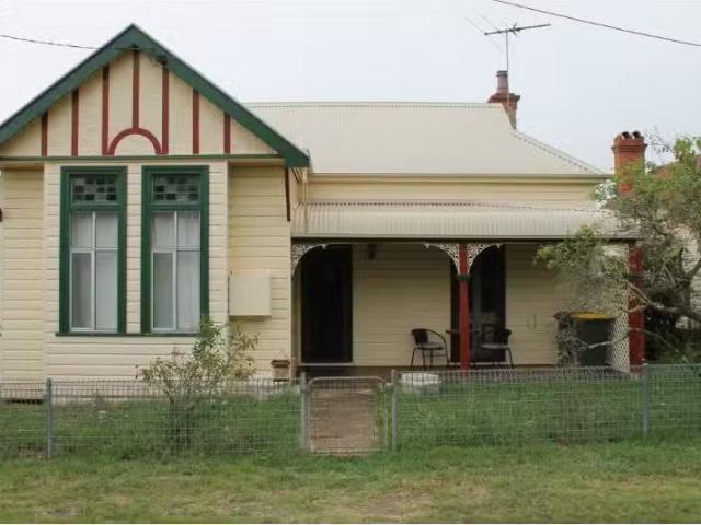 80 Henderson Street, INVERELL House for rent Listed by Natash.