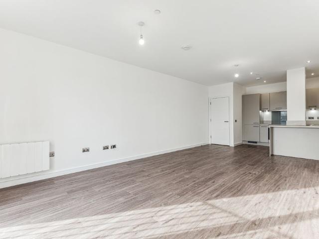 80 Inverlair Avenue