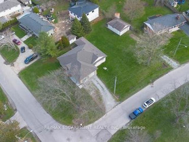 80 Lister Avenue, Hamilton, ON, L9B 1E2 house for sale | Listing ID X13594 | Royal LePage
