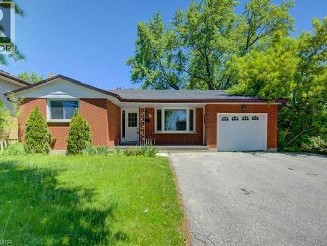 80 Lower Canada Crescent, Kitchener, ON, N2P 1E8 house for sale | Listing ID 40851 | Royal LePage