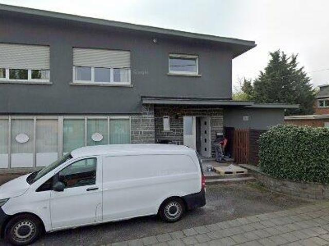 80 m2 apartment for rent in Aat