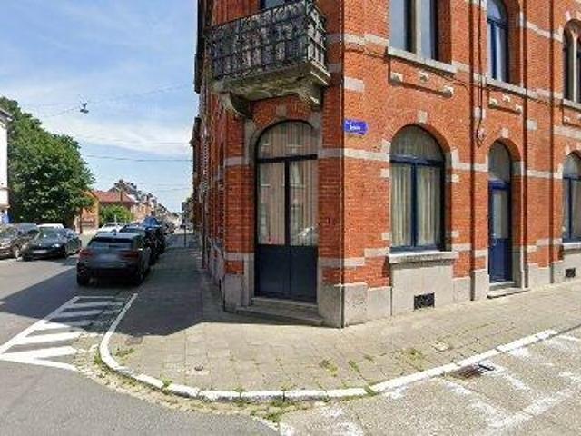 80 m2 apartment for rent in Binche