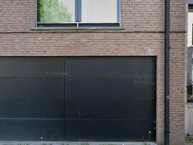 80 m2 apartment for rent in Halle