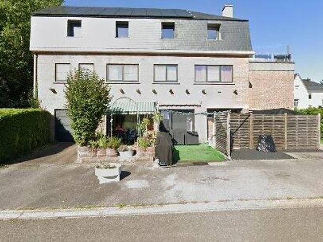 80 m2 apartment for rent in Profondeville
