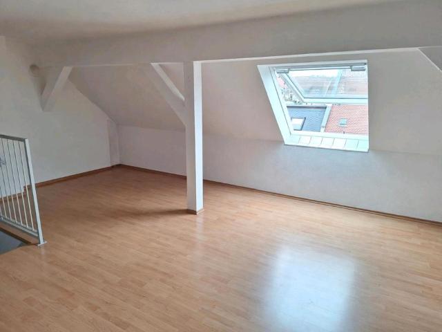 80 m² Drei Raum Maisonette Wohnung