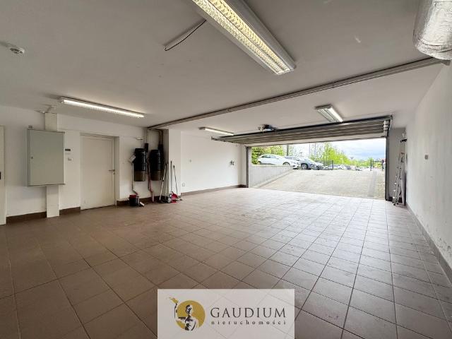 80 m² lokal usługowy z parkingiem i mediami Gdańsk Kokoszki