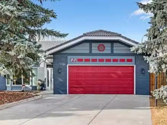 80 Oakmount Way Sw, Calgary, AB, T2V 4Y1 house for sale Lis.
