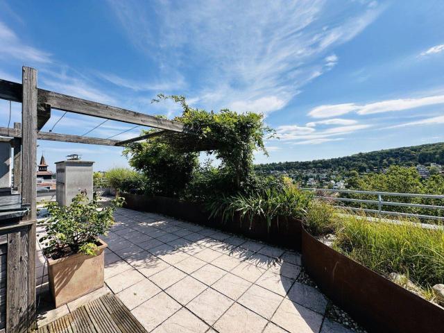 80qm Dachgarten mit Blick auf Wien 3 Terrassen 2 KFZ Plätze