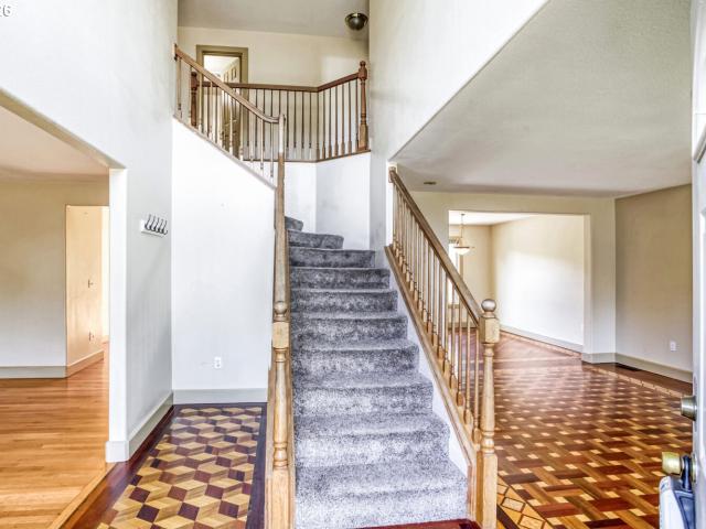 8105 NE 100TH ST