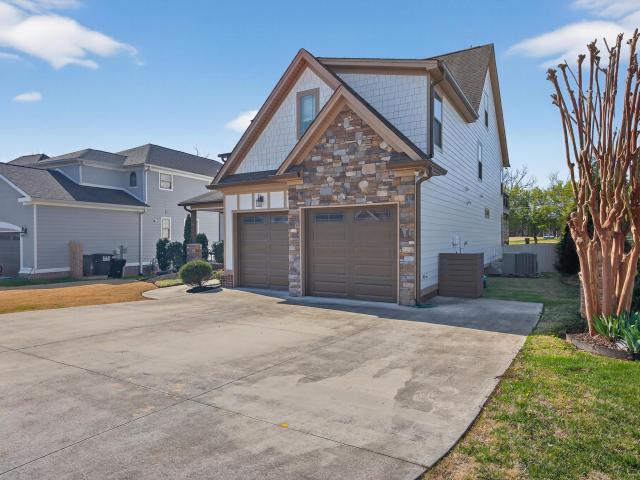 8106 Savannah Bay Drive