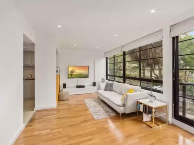 8/107 Darling Point Road, Darling Point Apartment for rent Li.