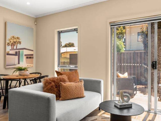 8/107 Hunter Crescent, Salisbury North, SA 5108