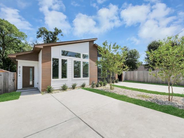 8109 Hamlet Street
