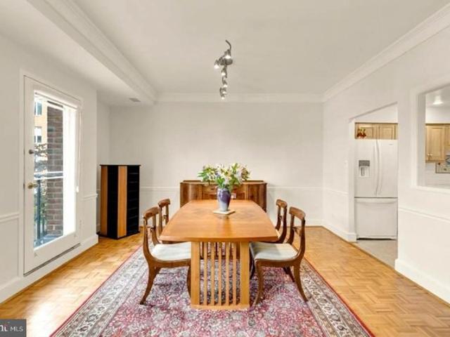 8101 Connecticut Ave Apt C400, Chevy Chase, MD 20815