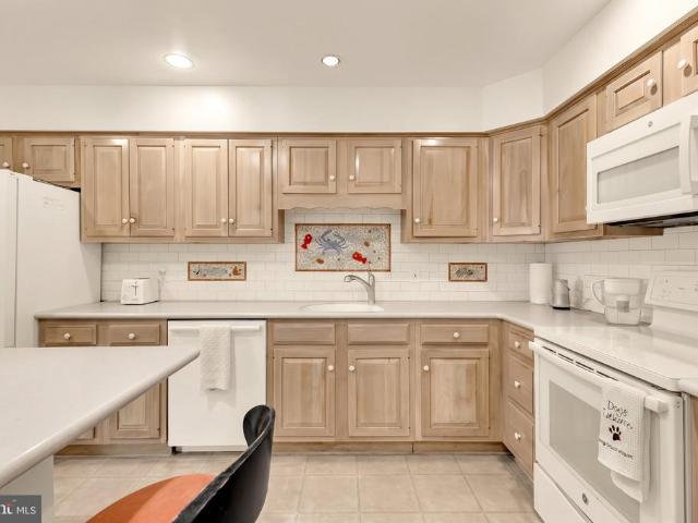 8101 Connecticut Avenue # C400
