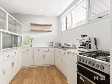 8/101 Lower Heidelberg Road, Ivanhoe