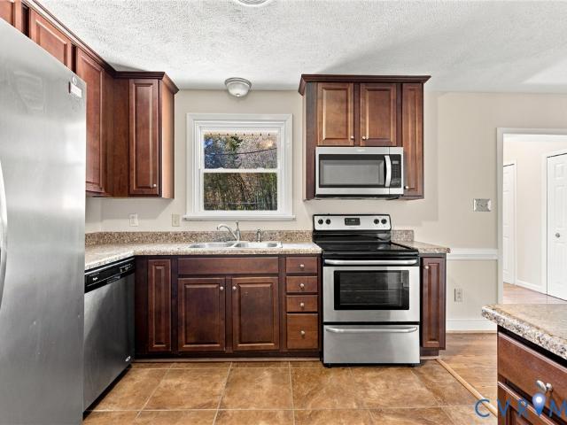 8102 Chipplegate Drive