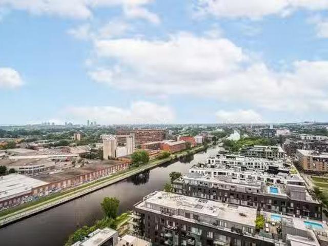 810 1458 Rue Des Bassins, Montréal Le Sud Ouest, QC, H3C 0T6.