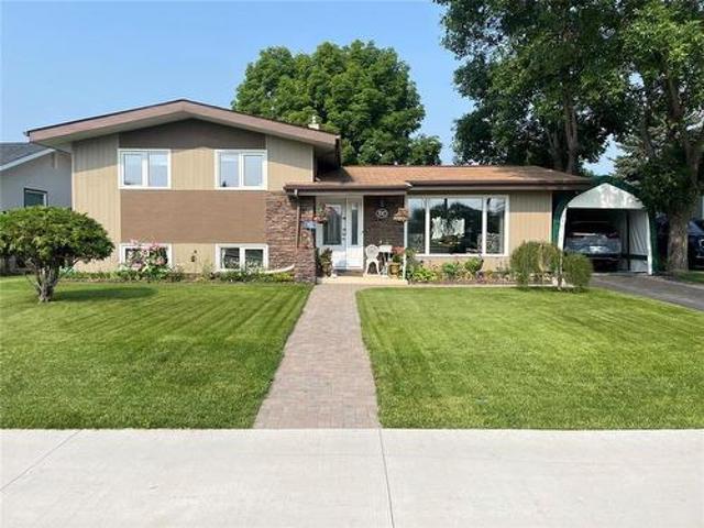 810 26Th Street, Brandon, MB, R7B 2B5 house for sale | Listing ID 202616 | Royal LePage