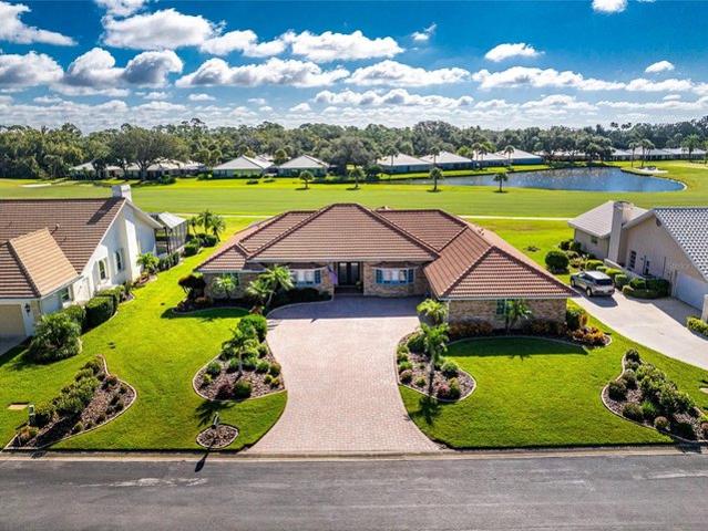 810 Carnoustie Dr, Venice, FL 34293