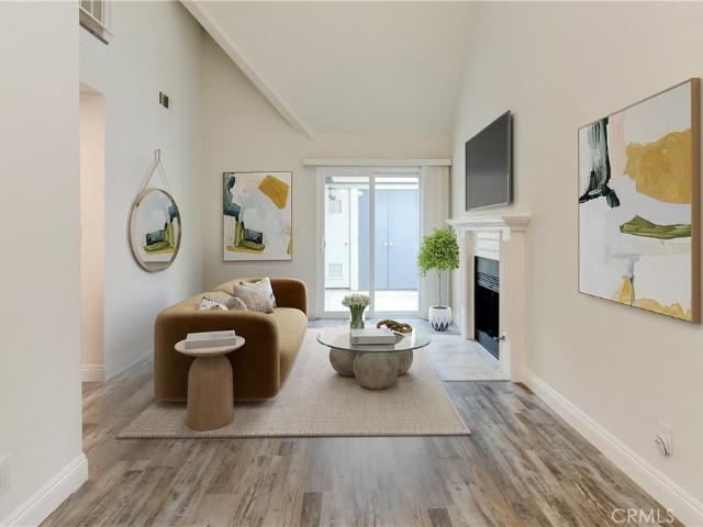 810 Baker 106