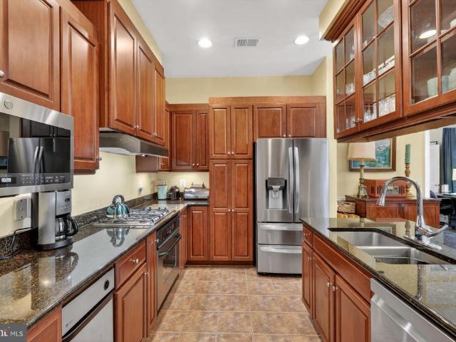 810 Belmont Bay Drive # 302