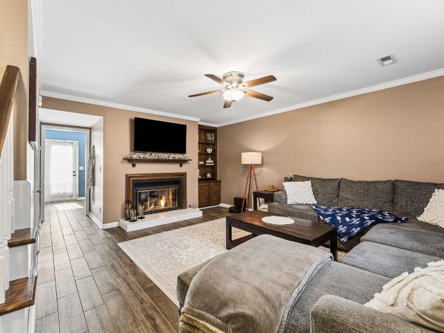 810 Brentwood Pt