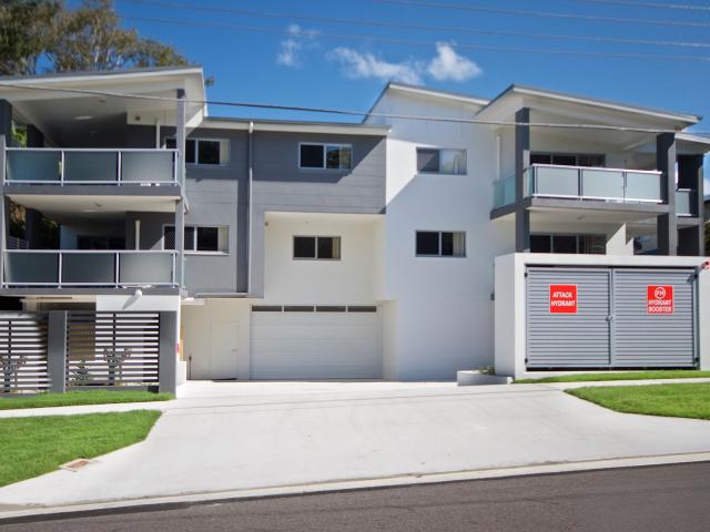 8/10 dunkirk street, gaythorne, qld, 4051