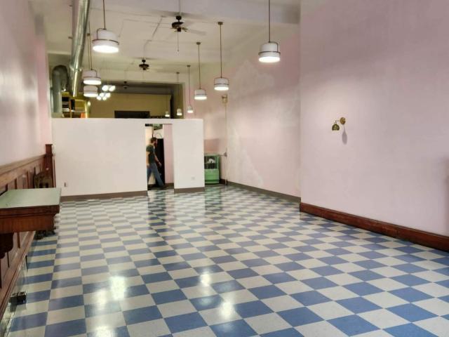 810 Lincolnway