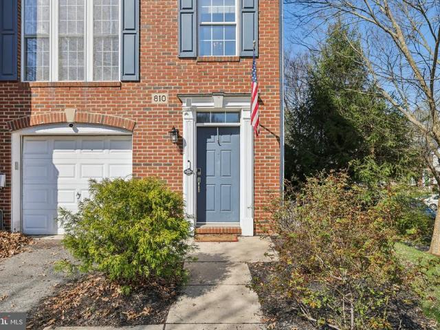 810 Mericrest Way