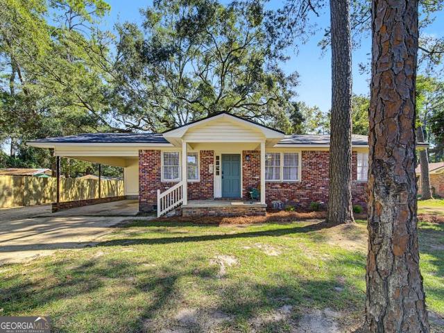 810 N Pinetree Boulevard