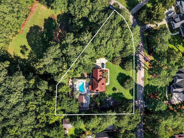 810 River Oaks Circle