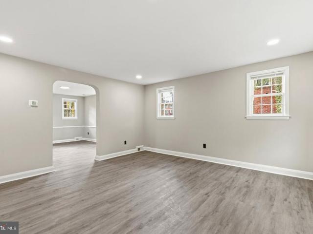 810 Wedgewood Road