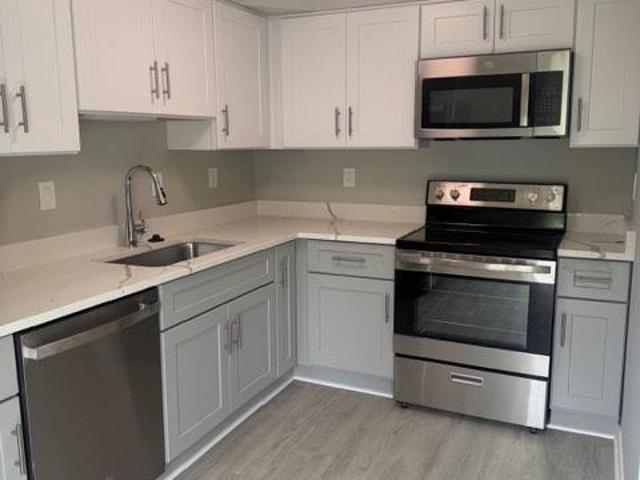 810 wide oak ct