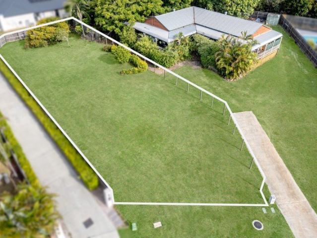 810m² of Opportunity + Option to Secure Next Door