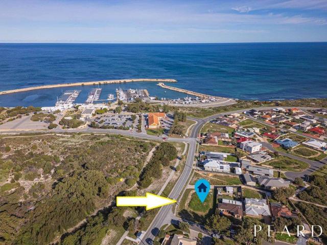 810sqm Corner Block, Ocean Views, 400m to Marina