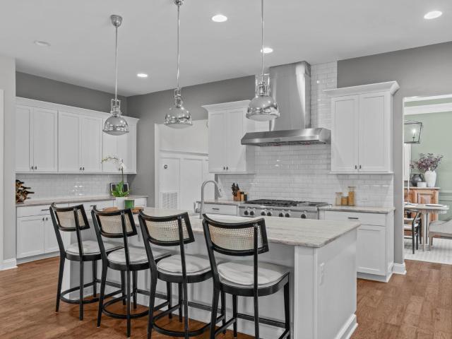 8116 Greys Landing Way