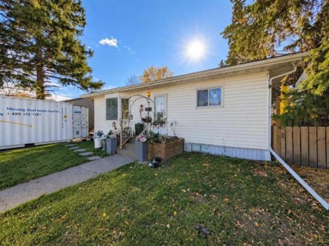 8119 34 Avenue Nw, Calgary, AB, T3B 1P8 house for sale | Listing ID A2348 | Royal LePage