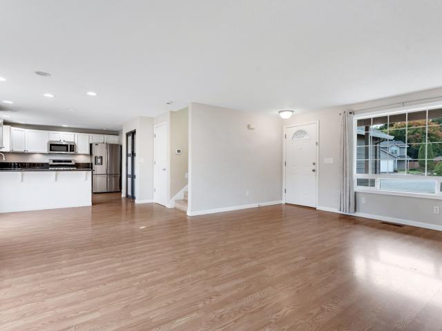 8110 daphne ct