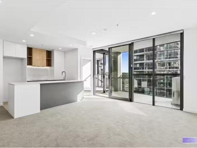 811/104 Easty Street Phillip ACT 2606 Apartment for rent List.