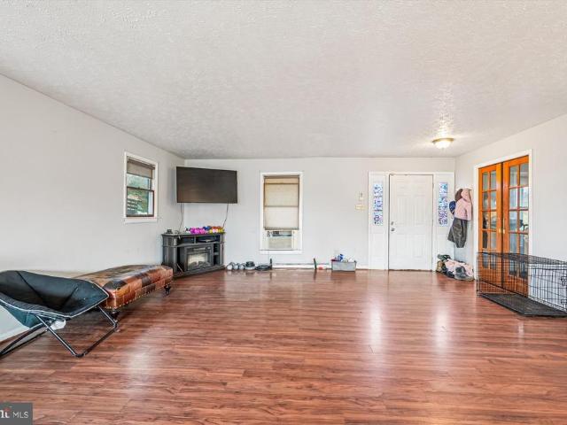 8112 Arcadia Lane