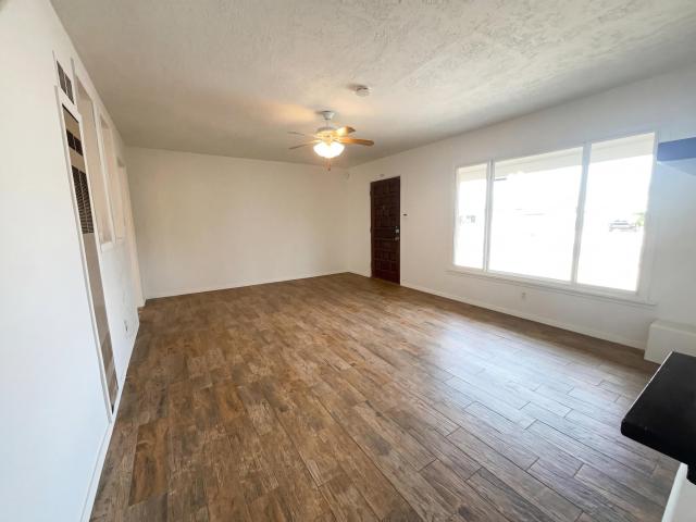8112 Princess Jeanne Avenue NE