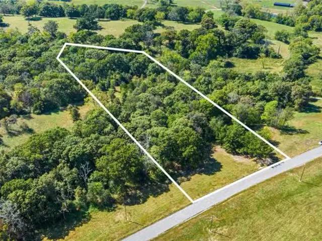 8113 HILL COUNTRY DRIVE, DECATUR, AR 72722