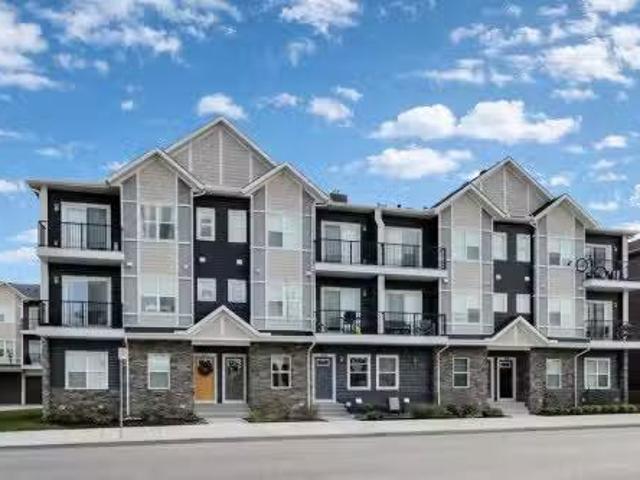 811 250 Fireside View, Cochrane, AB, T4C 2M2 townhouse for s.
