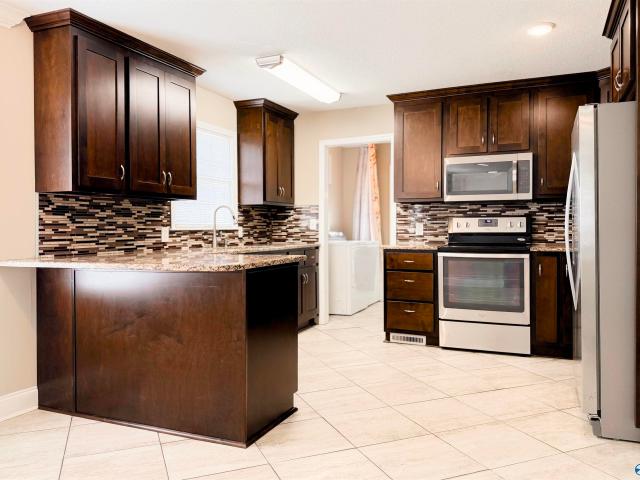 811 Long Bow Drive SW