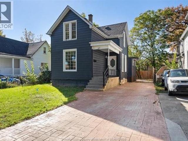 811 Langlois Avenue, Windsor, ON, N9A 2G9 house for sale | Listing ID 26025 | Royal LePage