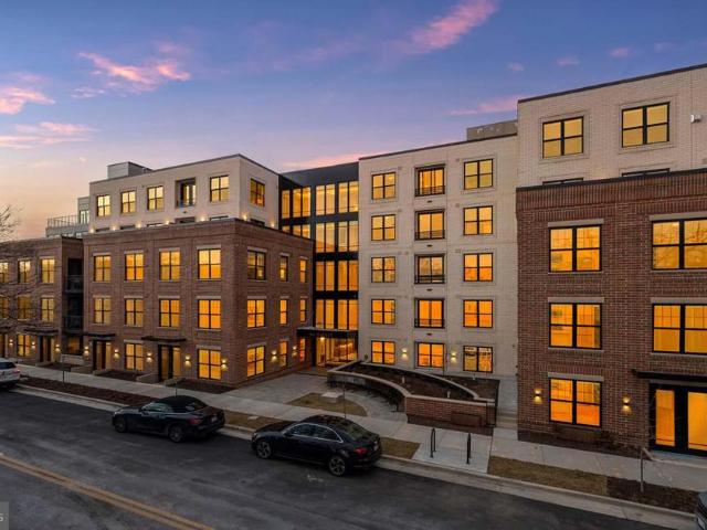811 N Columbus Street # 307